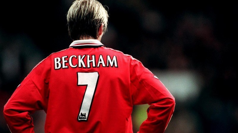 David Beckham, cầu thủ mang áo số 7 của MU với những đường cong mĩ miều